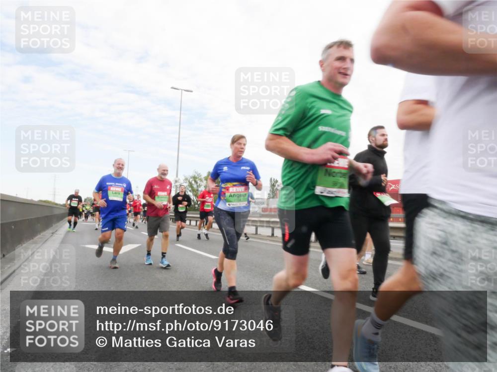 03.10.2025 - Köhlbrandbrückenlauf Matties Gatica Varas http://msf.ph/oto/9173046 03.10.2025 15:23:31 Position 3  meine-sportfotos.de