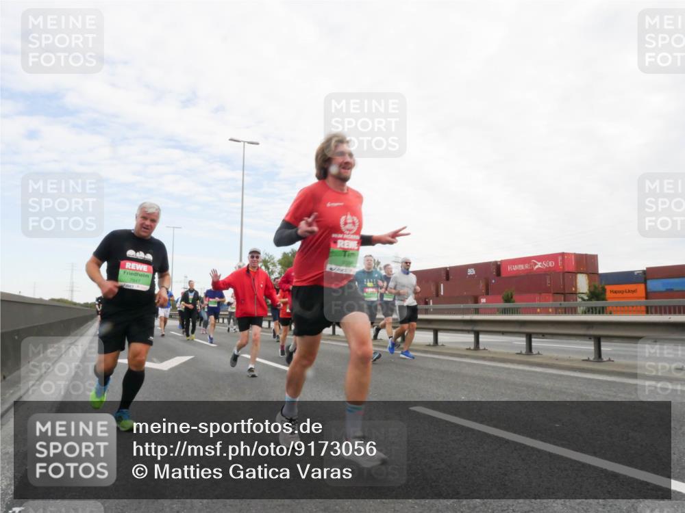 03.10.2025 - Köhlbrandbrückenlauf Matties Gatica Varas http://msf.ph/oto/9173056 03.10.2025 15:23:36 Position 3 7847, 2325 meine-sportfotos.de