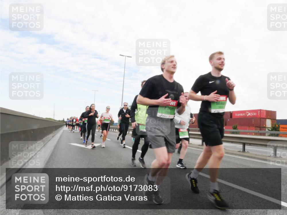 03.10.2025 - Köhlbrandbrückenlauf Matties Gatica Varas http://msf.ph/oto/9173083 03.10.2025 15:23:49 Position 3 7780 meine-sportfotos.de
