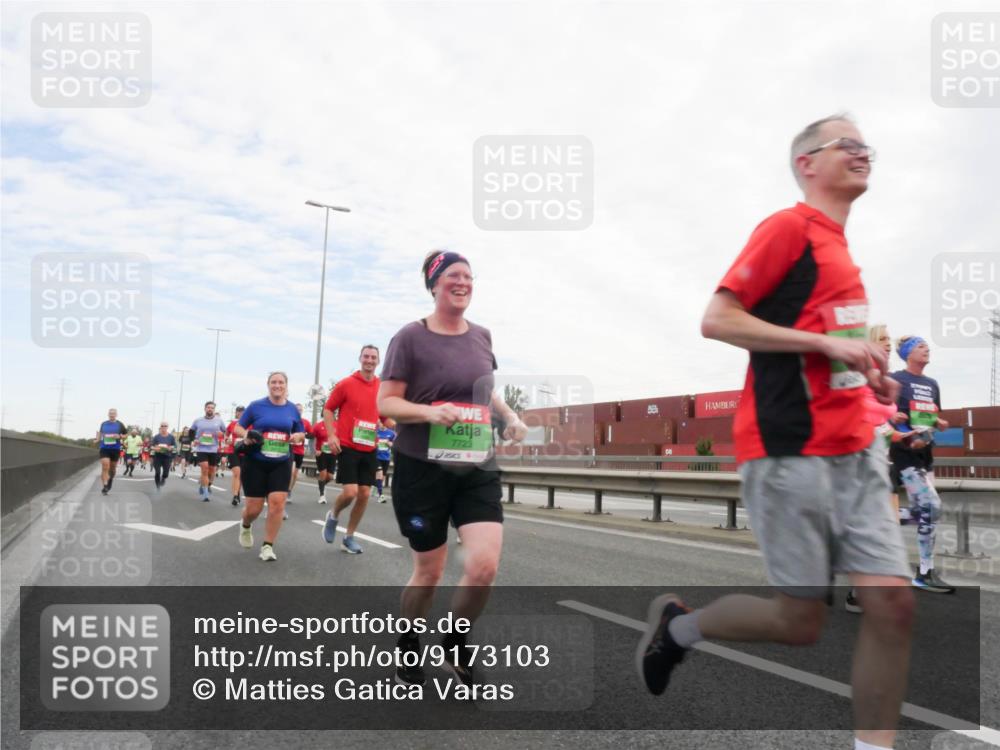 03.10.2025 - Köhlbrandbrückenlauf Matties Gatica Varas http://msf.ph/oto/9173103 03.10.2025 15:23:59 Position 3 7723 meine-sportfotos.de