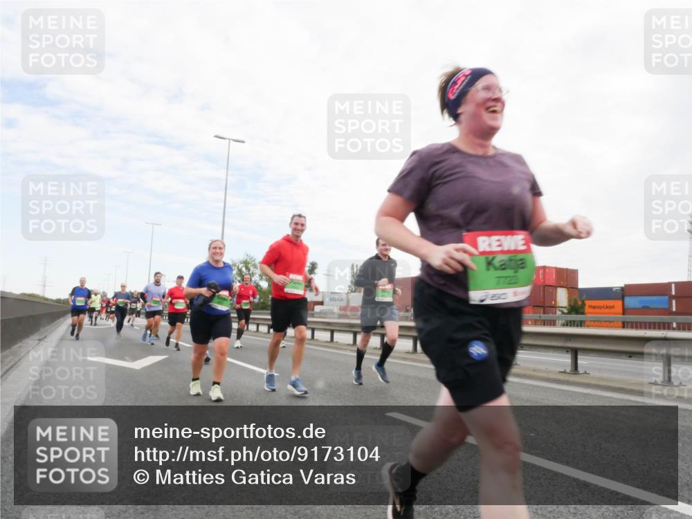 03.10.2025 - Köhlbrandbrückenlauf Matties Gatica Varas http://msf.ph/oto/9173104 03.10.2025 15:23:59 Position 3 7720 meine-sportfotos.de
