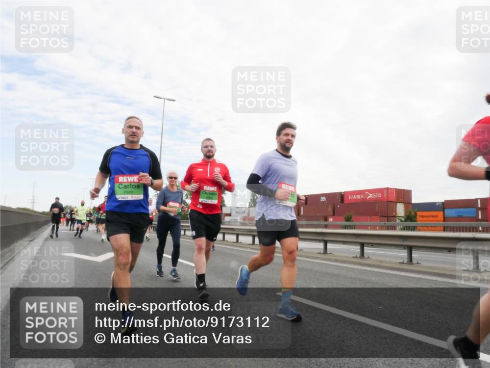 03.10.2025 - Köhlbrandbrückenlauf Matties Gatica Varas http://msf.ph/oto/9173112 03.10.2025 15:24:03 Position 3 8908 meine-sportfotos.de