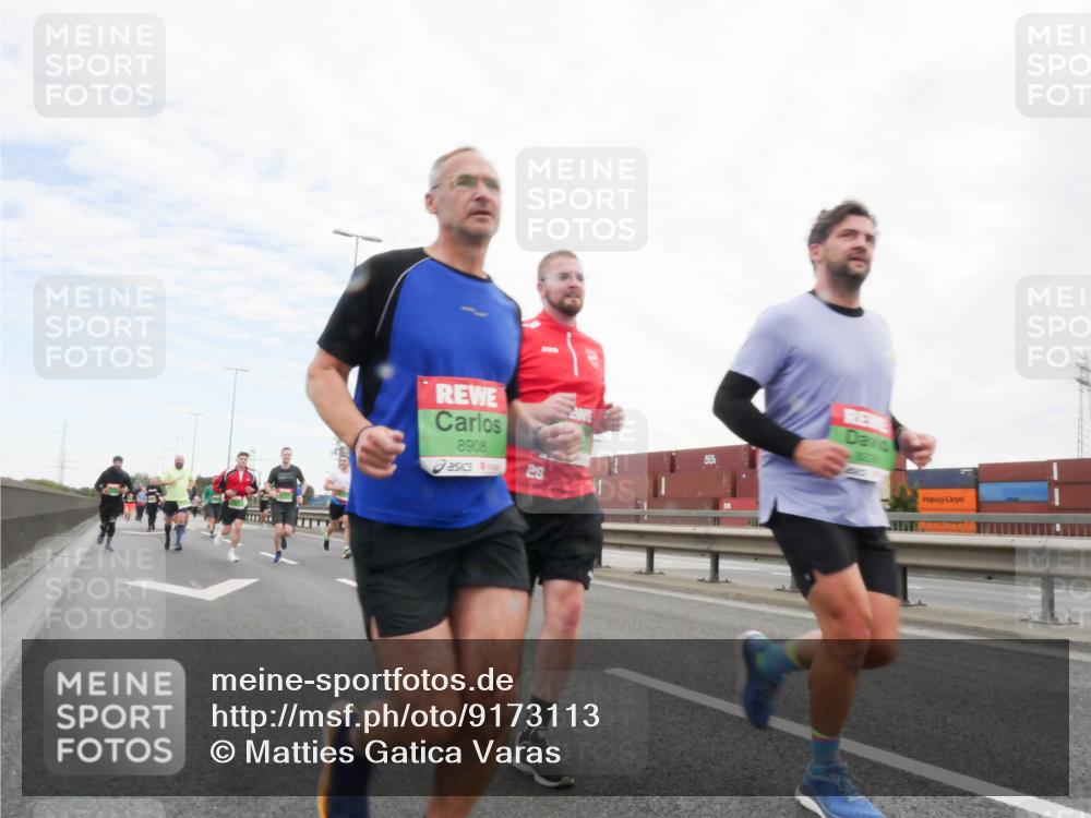 03.10.2025 - Köhlbrandbrückenlauf Matties Gatica Varas http://msf.ph/oto/9173113 03.10.2025 15:24:04 Position 3 8908, 28, 820 meine-sportfotos.de