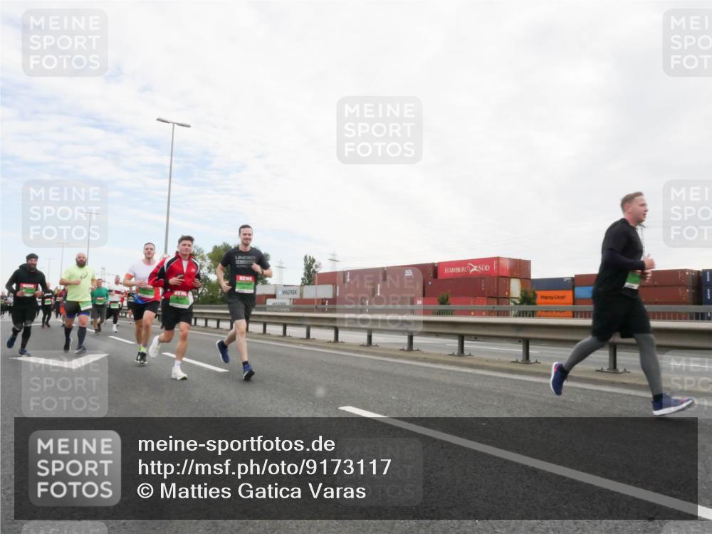 03.10.2025 - Köhlbrandbrückenlauf Matties Gatica Varas http://msf.ph/oto/9173117 03.10.2025 15:24:06 Position 3  meine-sportfotos.de