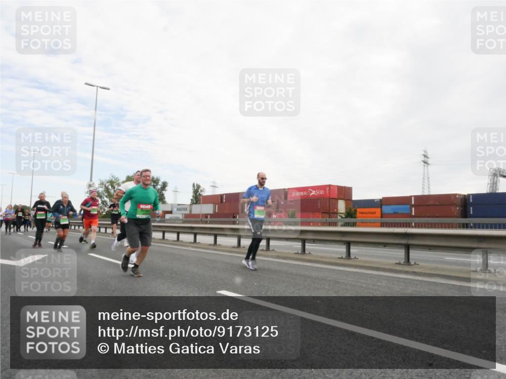 03.10.2025 - Köhlbrandbrückenlauf Matties Gatica Varas http://msf.ph/oto/9173125 03.10.2025 15:24:10 Position 3  meine-sportfotos.de