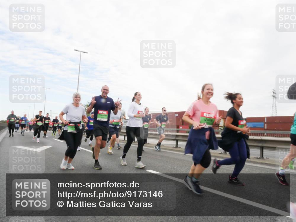 03.10.2025 - Köhlbrandbrückenlauf Matties Gatica Varas http://msf.ph/oto/9173146 03.10.2025 15:24:20 Position 3  meine-sportfotos.de