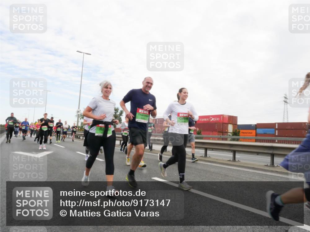 03.10.2025 - Köhlbrandbrückenlauf Matties Gatica Varas http://msf.ph/oto/9173147 03.10.2025 15:24:20 Position 3 9445 meine-sportfotos.de