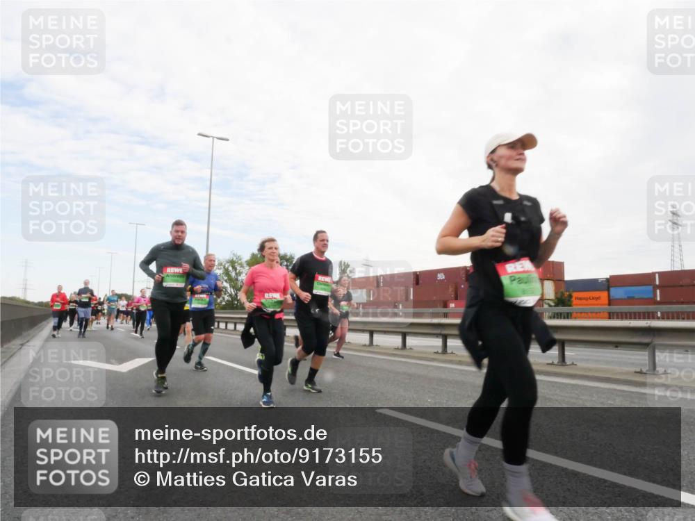 03.10.2025 - Köhlbrandbrückenlauf Matties Gatica Varas http://msf.ph/oto/9173155 03.10.2025 15:24:24 Position 3  meine-sportfotos.de