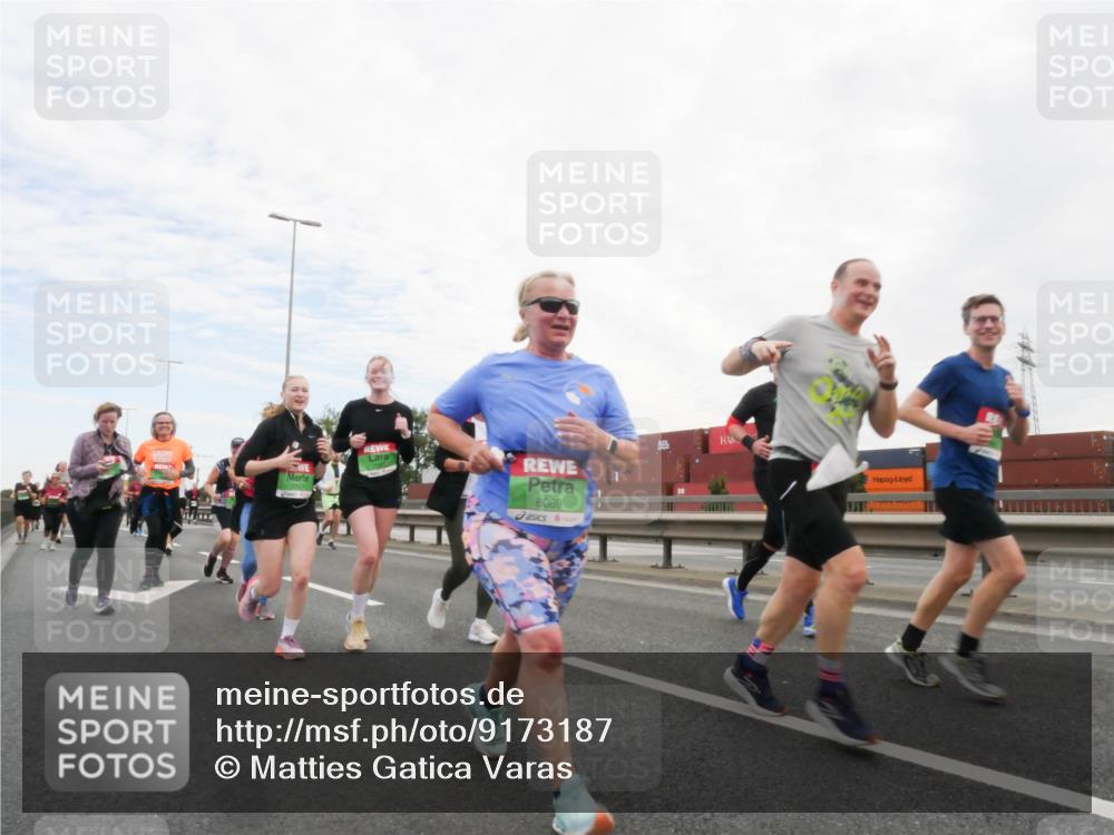 03.10.2025 - Köhlbrandbrückenlauf Matties Gatica Varas http://msf.ph/oto/9173187 03.10.2025 15:24:40 Position 3 8069 meine-sportfotos.de