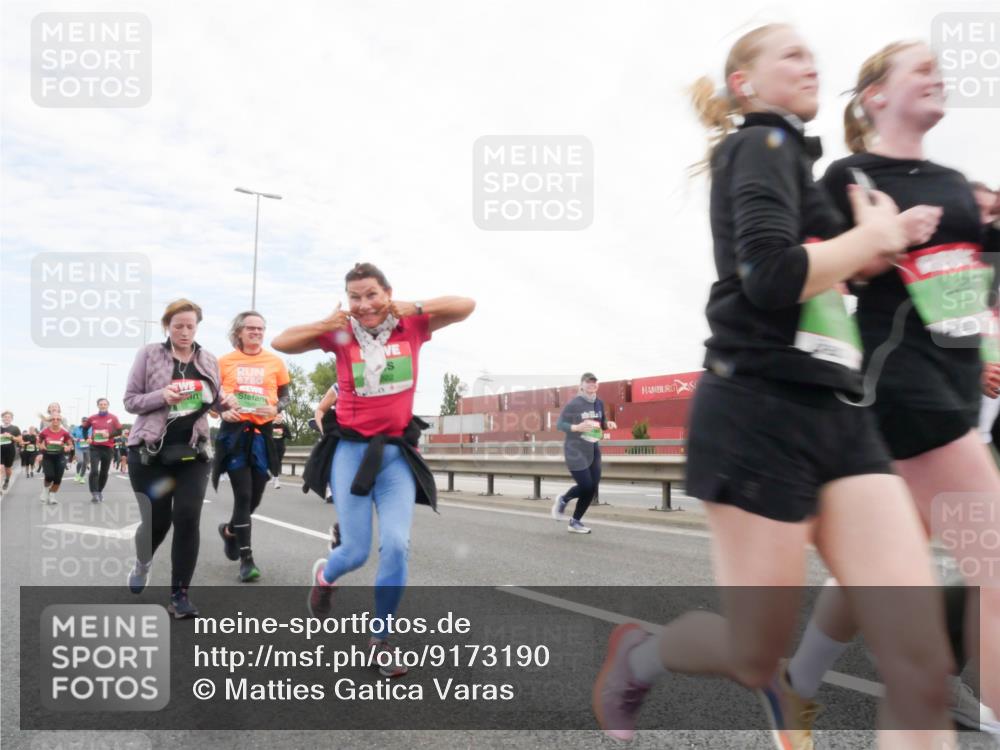 03.10.2025 - Köhlbrandbrückenlauf Matties Gatica Varas http://msf.ph/oto/9173190 03.10.2025 15:24:41 Position 3  meine-sportfotos.de