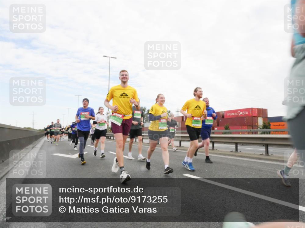 03.10.2025 - Köhlbrandbrückenlauf Matties Gatica Varas http://msf.ph/oto/9173255 03.10.2025 15:25:13 Position 3  meine-sportfotos.de