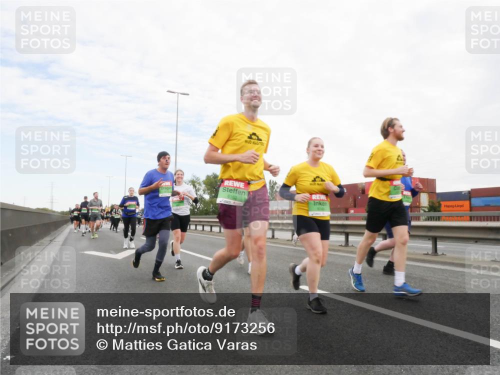 03.10.2025 - Köhlbrandbrückenlauf Matties Gatica Varas http://msf.ph/oto/9173256 03.10.2025 15:25:14 Position 3 8740, 8163 meine-sportfotos.de