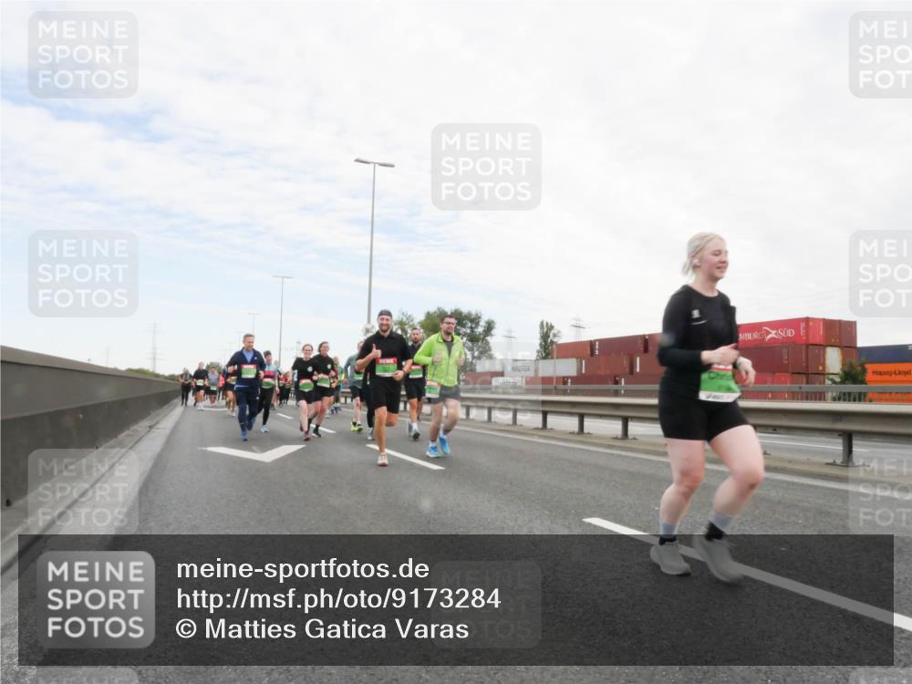 03.10.2025 - Köhlbrandbrückenlauf Matties Gatica Varas http://msf.ph/oto/9173284 03.10.2025 15:25:27 Position 3  meine-sportfotos.de
