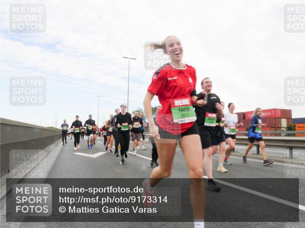 03.10.2025 - Köhlbrandbrückenlauf Matties Gatica Varas http://msf.ph/oto/9173314 03.10.2025 15:25:42 Position 3 8918 meine-sportfotos.de