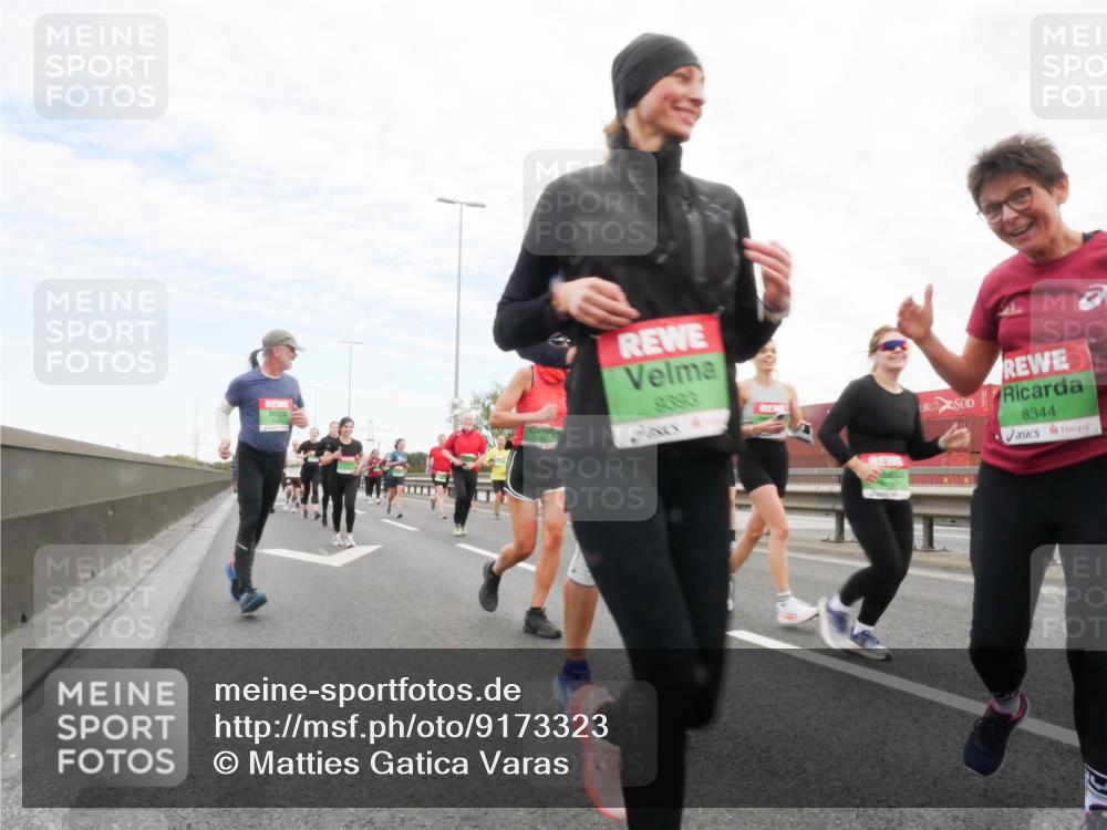 03.10.2025 - Köhlbrandbrückenlauf Matties Gatica Varas http://msf.ph/oto/9173323 03.10.2025 15:25:46 Position 3 98225, 8344 meine-sportfotos.de