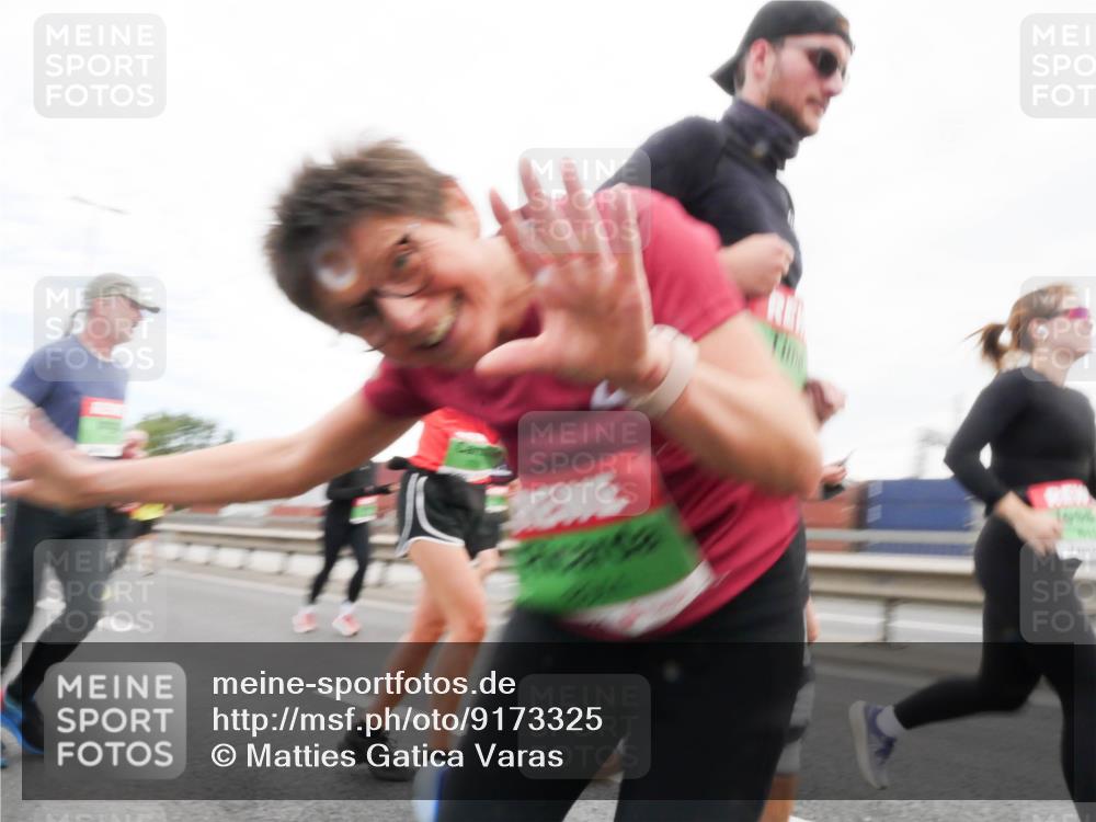 03.10.2025 - Köhlbrandbrückenlauf Matties Gatica Varas http://msf.ph/oto/9173325 03.10.2025 15:25:47 Position 3 3134 meine-sportfotos.de