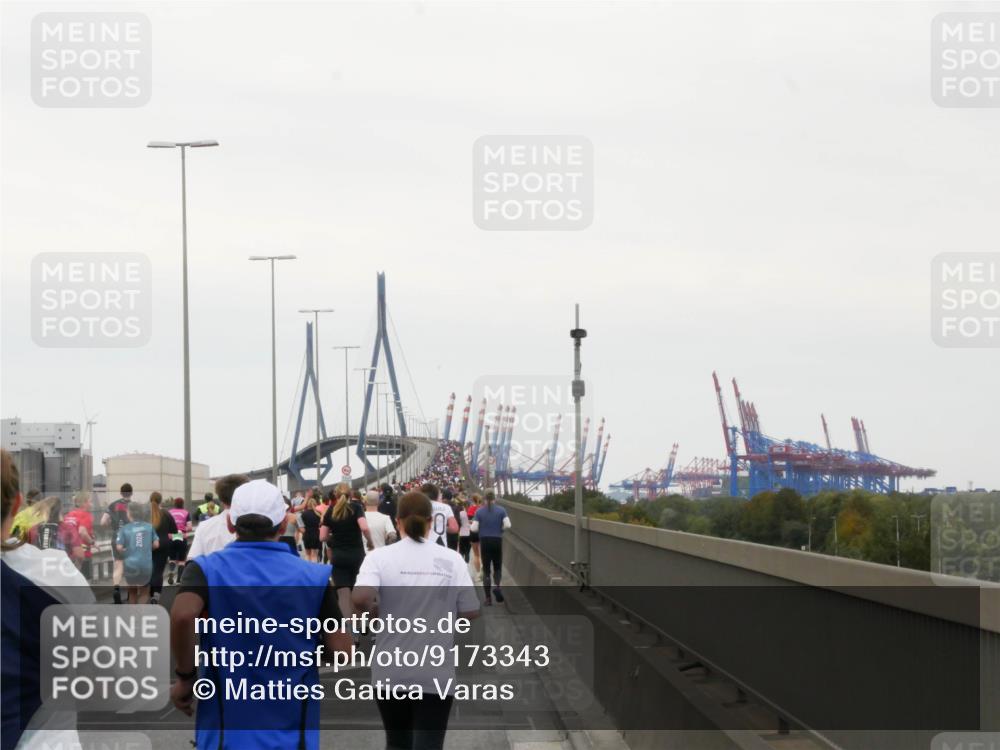 03.10.2025 - Köhlbrandbrückenlauf Matties Gatica Varas http://msf.ph/oto/9173343 03.10.2025 15:26:05 Position 3 0 meine-sportfotos.de