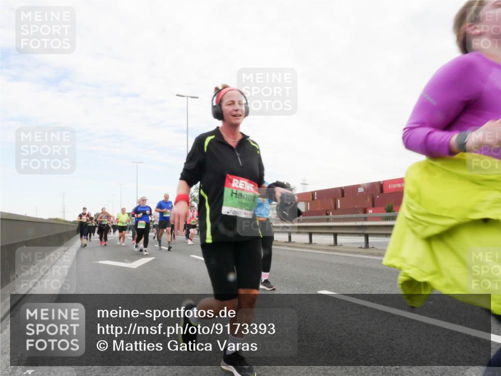 03.10.2025 - Köhlbrandbrückenlauf Matties Gatica Varas http://msf.ph/oto/9173393 03.10.2025 15:26:37 Position 3 7837 meine-sportfotos.de