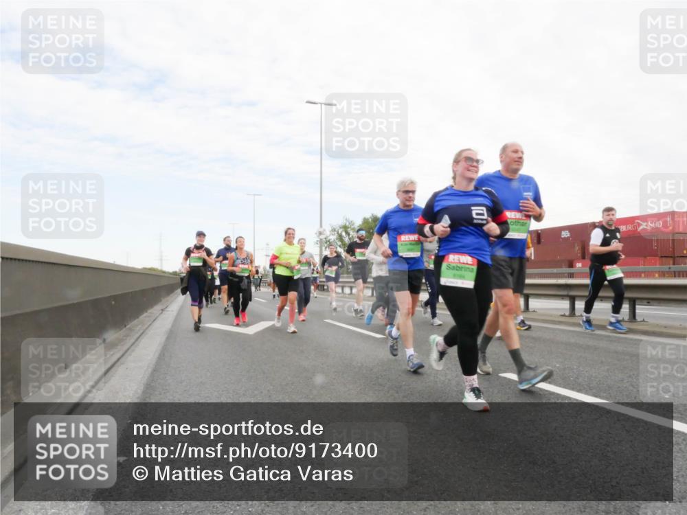 03.10.2025 - Köhlbrandbrückenlauf Matties Gatica Varas http://msf.ph/oto/9173400 03.10.2025 15:26:40 Position 3 8764 meine-sportfotos.de