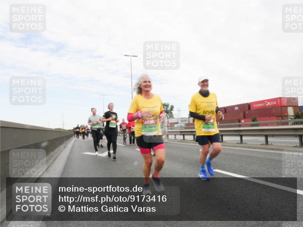 03.10.2025 - Köhlbrandbrückenlauf Matties Gatica Varas http://msf.ph/oto/9173416 03.10.2025 15:26:48 Position 3  meine-sportfotos.de