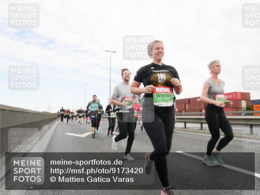 03.10.2025 - Köhlbrandbrückenlauf Matties Gatica Varas http://msf.ph/oto/9173420 03.10.2025 15:26:50 Position 3 8467 meine-sportfotos.de