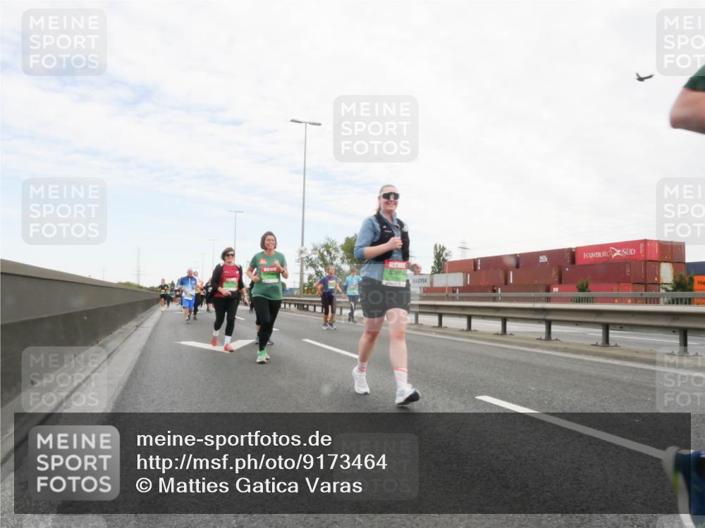 03.10.2025 - Köhlbrandbrückenlauf Matties Gatica Varas http://msf.ph/oto/9173464 03.10.2025 15:27:11 Position 3  meine-sportfotos.de