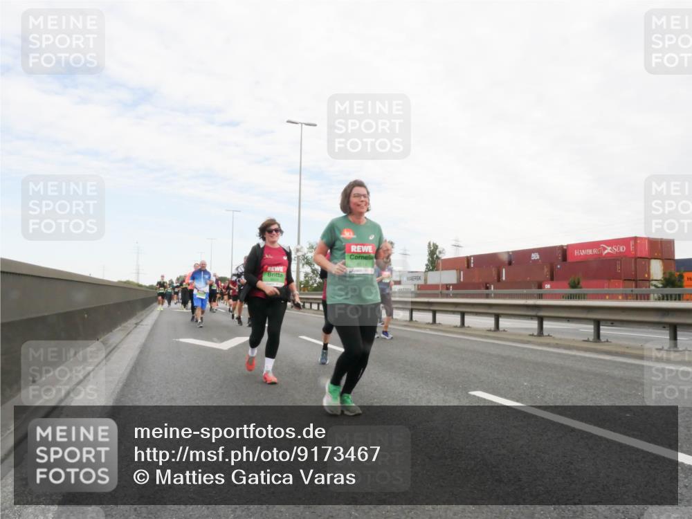 03.10.2025 - Köhlbrandbrückenlauf Matties Gatica Varas http://msf.ph/oto/9173467 03.10.2025 15:27:13 Position 3 8514 meine-sportfotos.de