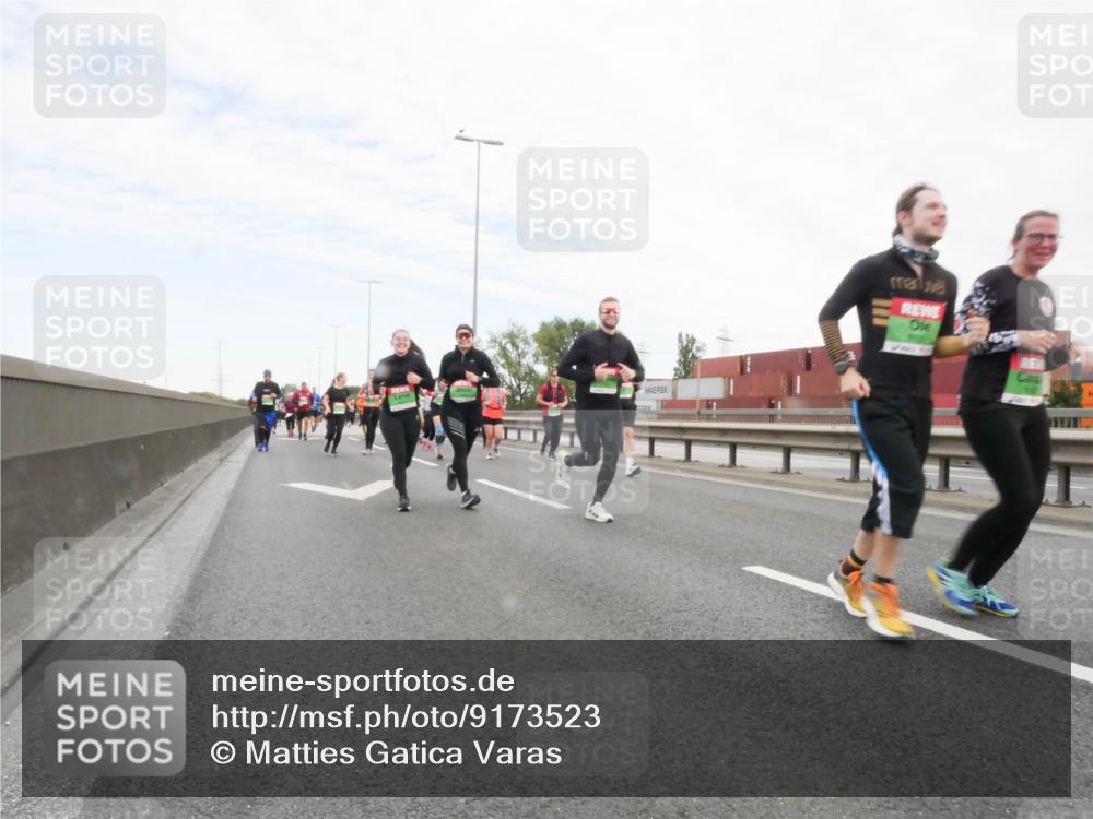 03.10.2025 - Köhlbrandbrückenlauf Matties Gatica Varas http://msf.ph/oto/9173523 03.10.2025 15:27:40 Position 3  meine-sportfotos.de