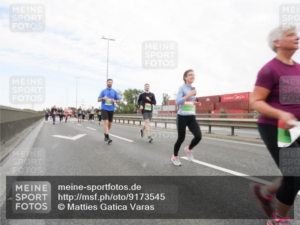 03.10.2025 - Köhlbrandbrückenlauf Matties Gatica Varas http://msf.ph/oto/9173545 03.10.2025 15:27:51 Position 3  meine-sportfotos.de