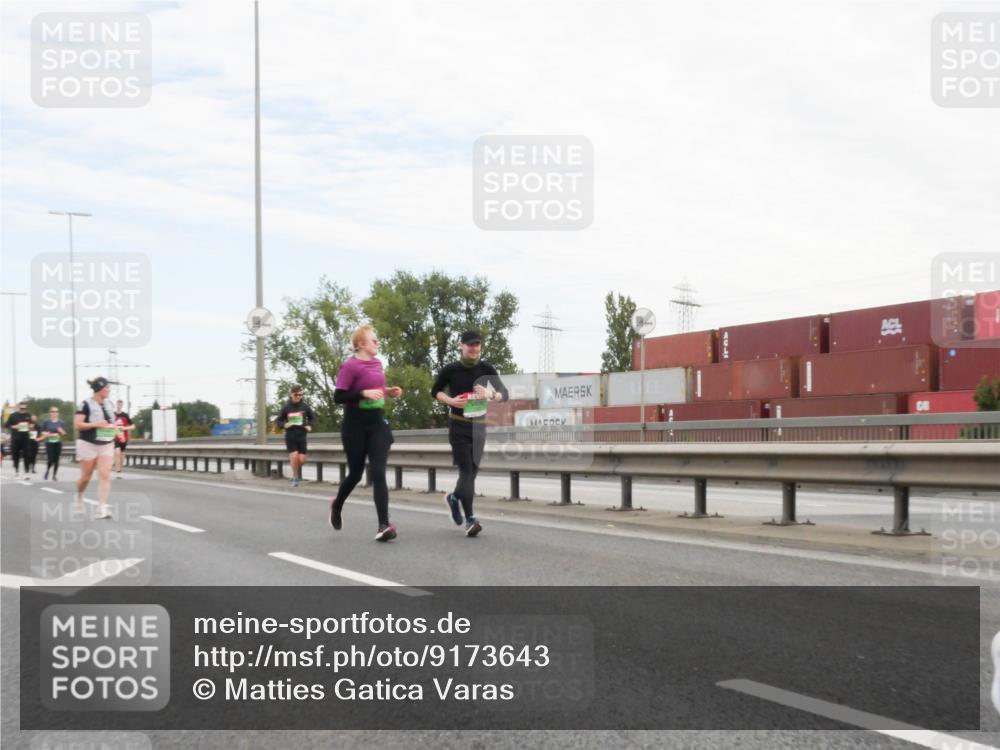03.10.2025 - Köhlbrandbrückenlauf Matties Gatica Varas http://msf.ph/oto/9173643 03.10.2025 15:28:40 Position 3  meine-sportfotos.de