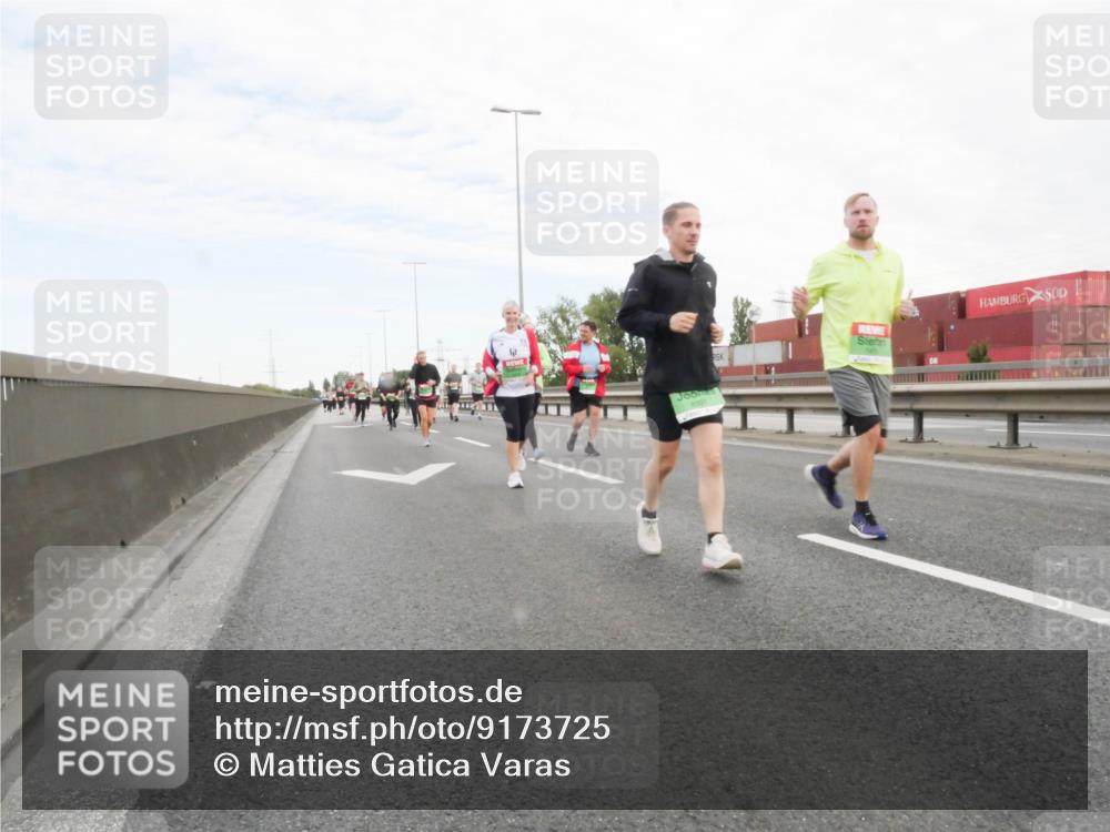 03.10.2025 - Köhlbrandbrückenlauf Matties Gatica Varas http://msf.ph/oto/9173725 03.10.2025 15:29:29 Position 3  meine-sportfotos.de