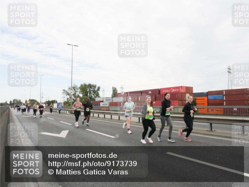 03.10.2025 - Köhlbrandbrückenlauf Matties Gatica Varas http://msf.ph/oto/9173739 03.10.2025 15:29:43 Position 3  meine-sportfotos.de