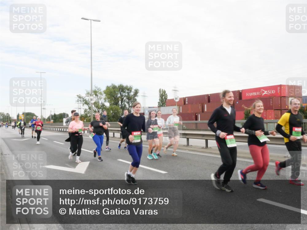 03.10.2025 - Köhlbrandbrückenlauf Matties Gatica Varas http://msf.ph/oto/9173759 03.10.2025 15:30:00 Position 3  meine-sportfotos.de