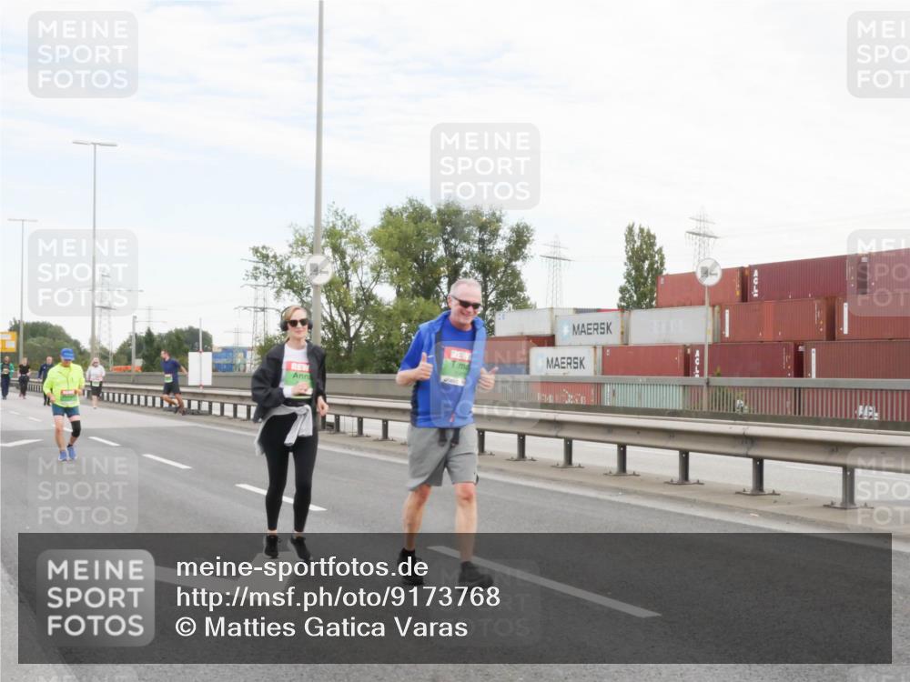 03.10.2025 - Köhlbrandbrückenlauf Matties Gatica Varas http://msf.ph/oto/9173768 03.10.2025 15:30:09 Position 3 7 meine-sportfotos.de