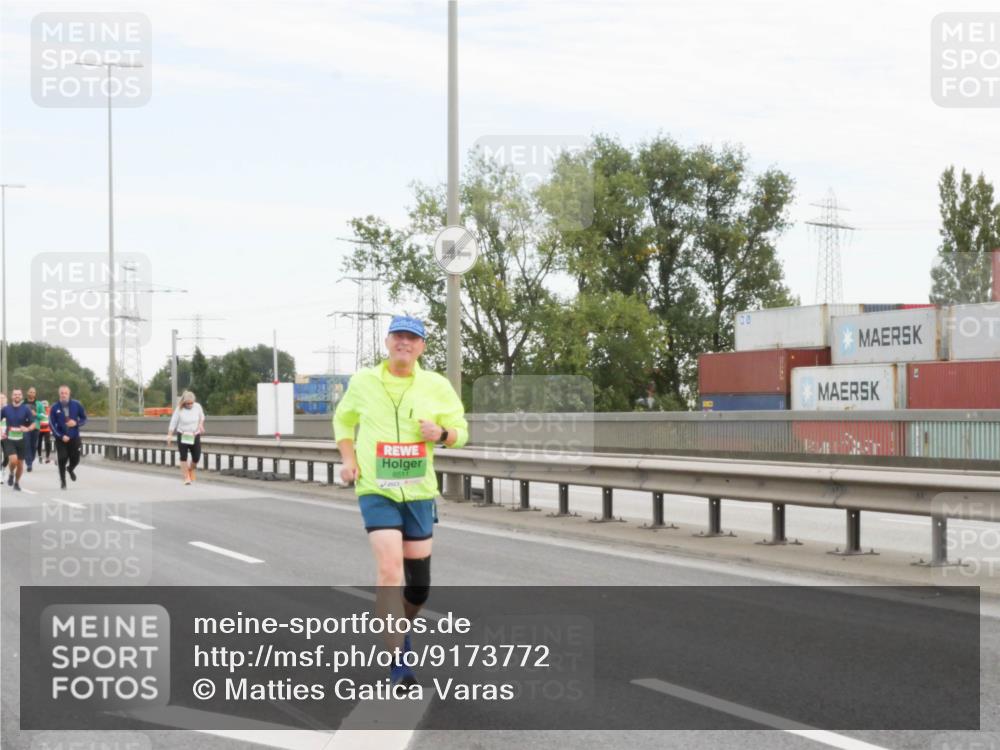 03.10.2025 - Köhlbrandbrückenlauf Matties Gatica Varas http://msf.ph/oto/9173772 03.10.2025 15:30:14 Position 3 8511 meine-sportfotos.de
