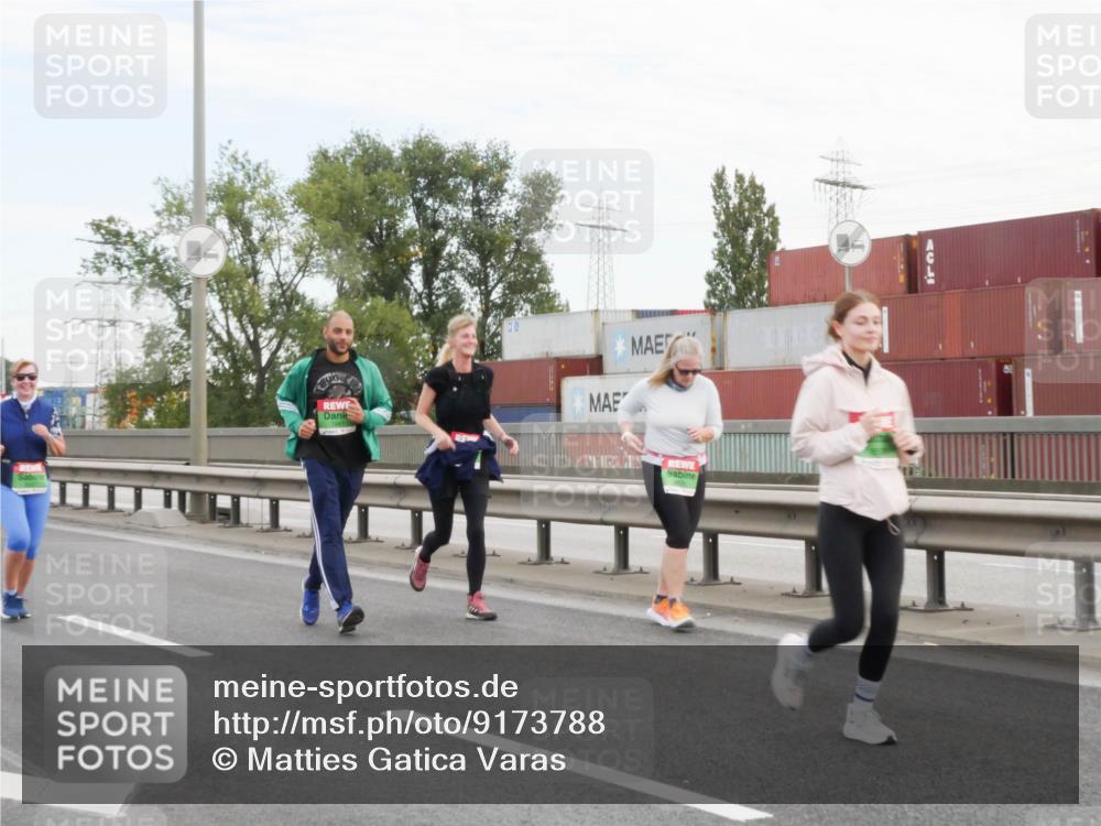 03.10.2025 - Köhlbrandbrückenlauf Matties Gatica Varas http://msf.ph/oto/9173788 03.10.2025 15:30:29 Position 3 30, 00500 meine-sportfotos.de