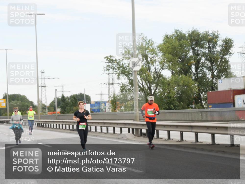 03.10.2025 - Köhlbrandbrückenlauf Matties Gatica Varas http://msf.ph/oto/9173797 03.10.2025 15:30:33 Position 3  meine-sportfotos.de
