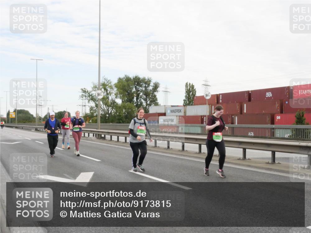 03.10.2025 - Köhlbrandbrückenlauf Matties Gatica Varas http://msf.ph/oto/9173815 03.10.2025 15:30:49 Position 3  meine-sportfotos.de