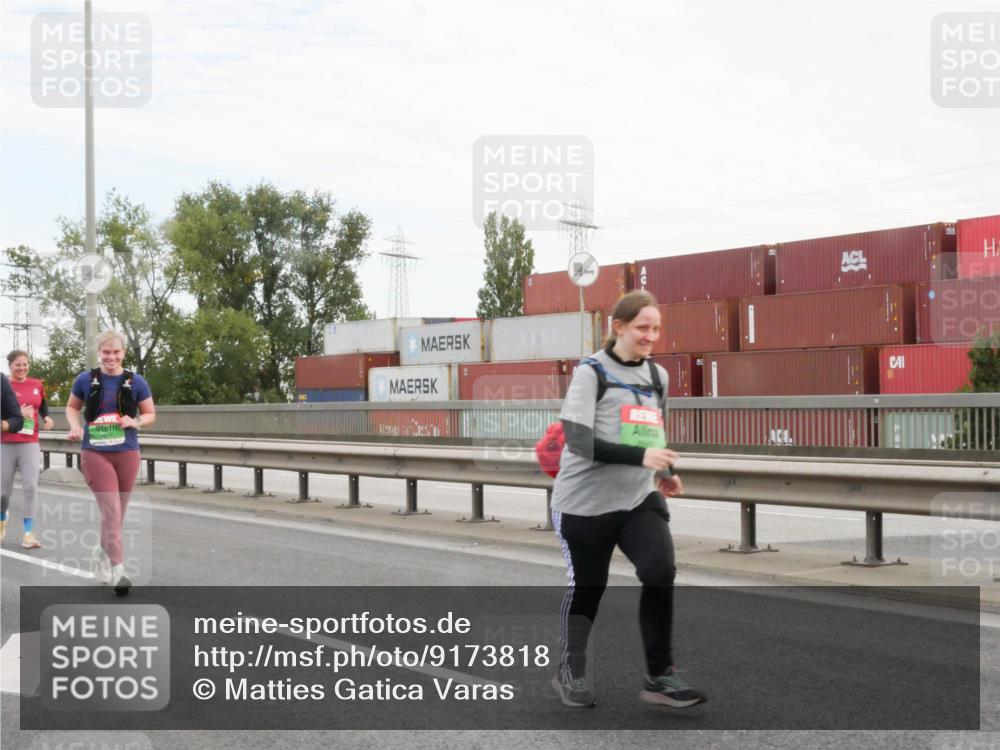 03.10.2025 - Köhlbrandbrückenlauf Matties Gatica Varas http://msf.ph/oto/9173818 03.10.2025 15:30:50 Position 3  meine-sportfotos.de