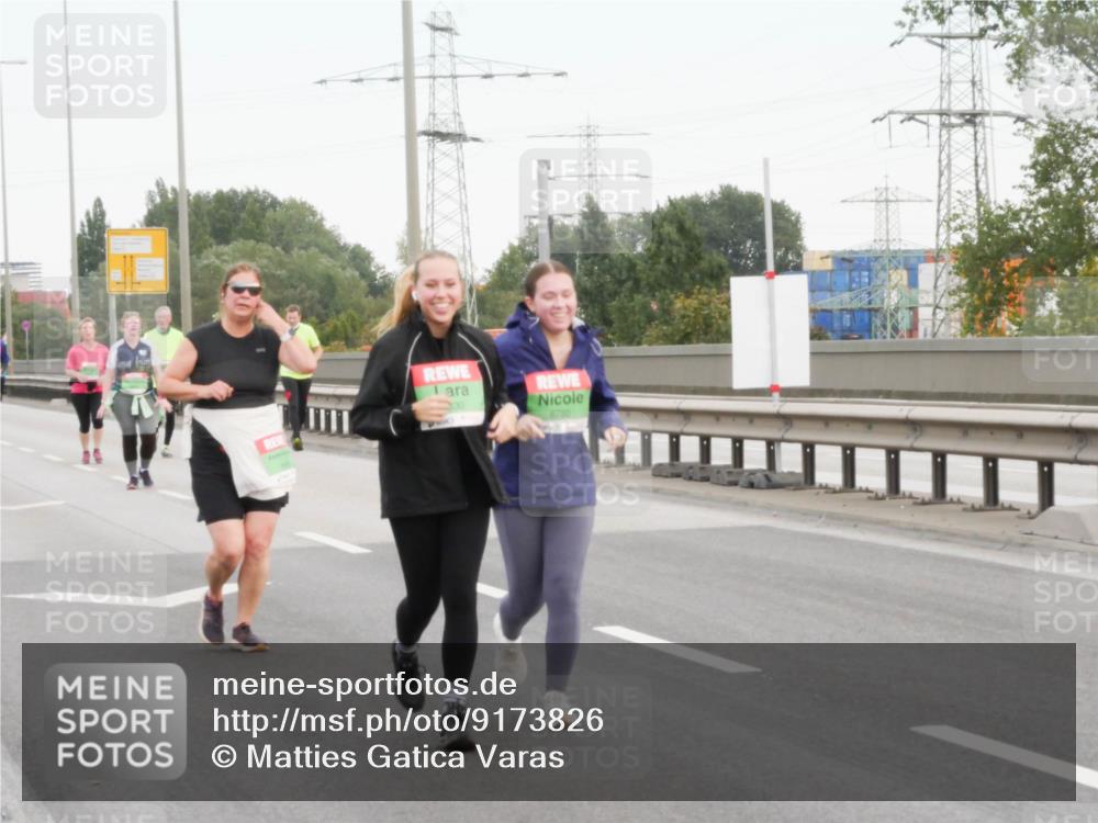 03.10.2025 - Köhlbrandbrückenlauf Matties Gatica Varas http://msf.ph/oto/9173826 03.10.2025 15:31:10 Position 3 330, 8720 meine-sportfotos.de