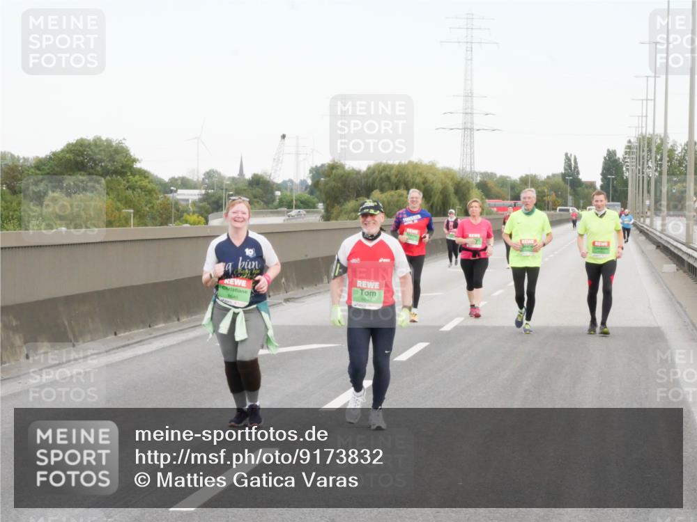 03.10.2025 - Köhlbrandbrückenlauf Matties Gatica Varas http://msf.ph/oto/9173832 03.10.2025 15:31:23 Position 3 8646 meine-sportfotos.de