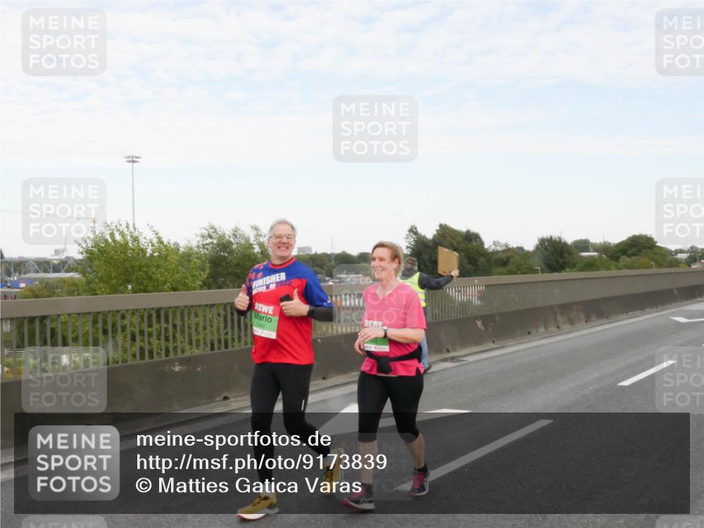 03.10.2025 - Köhlbrandbrückenlauf Matties Gatica Varas http://msf.ph/oto/9173839 03.10.2025 15:31:38 Position 3 2024, 7640 meine-sportfotos.de