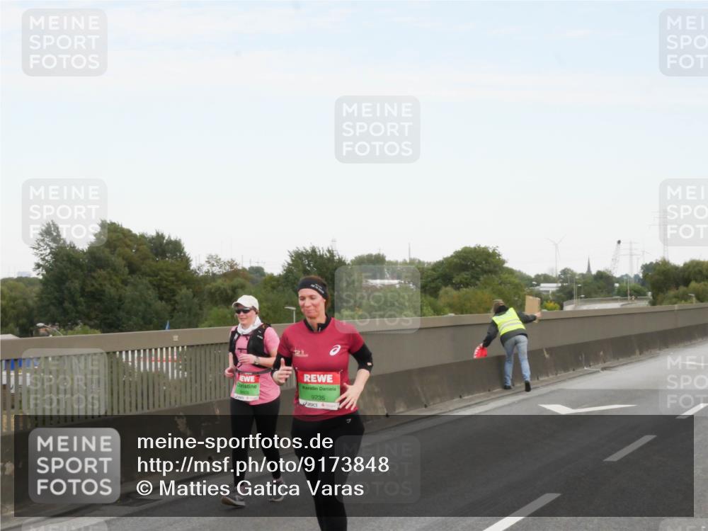 03.10.2025 - Köhlbrandbrückenlauf Matties Gatica Varas http://msf.ph/oto/9173848 03.10.2025 15:31:50 Position 3 9235 meine-sportfotos.de