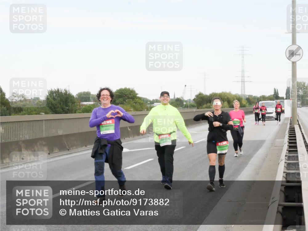 03.10.2025 - Köhlbrandbrückenlauf Matties Gatica Varas http://msf.ph/oto/9173882 03.10.2025 15:32:51 Position 3 9342 meine-sportfotos.de