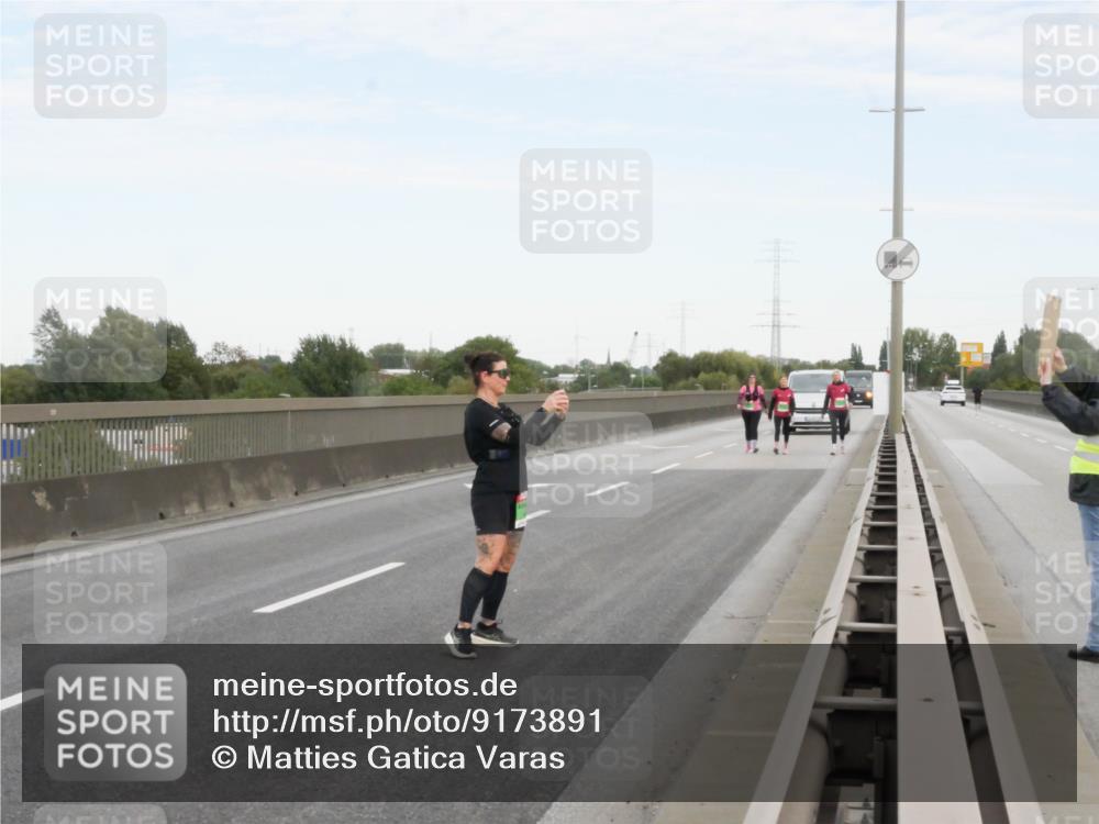 03.10.2025 - Köhlbrandbrückenlauf Matties Gatica Varas http://msf.ph/oto/9173891 03.10.2025 15:33:00 Position 3  meine-sportfotos.de