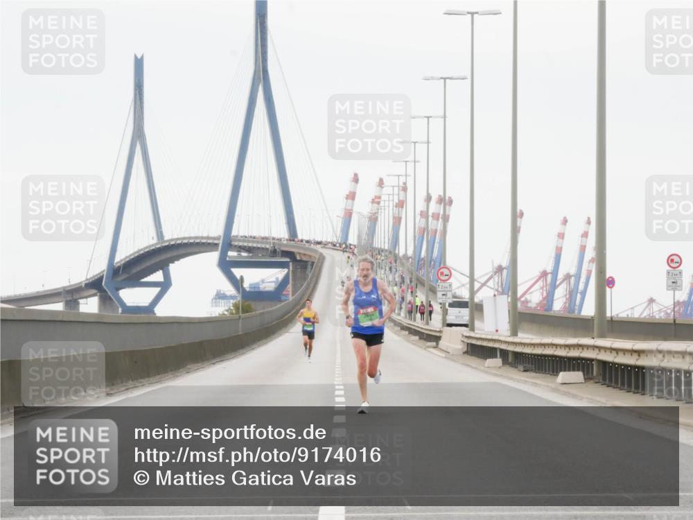 03.10.2025 - Köhlbrandbrückenlauf Matties Gatica Varas http://msf.ph/oto/9174016 03.10.2025 15:35:58 Position 3  meine-sportfotos.de