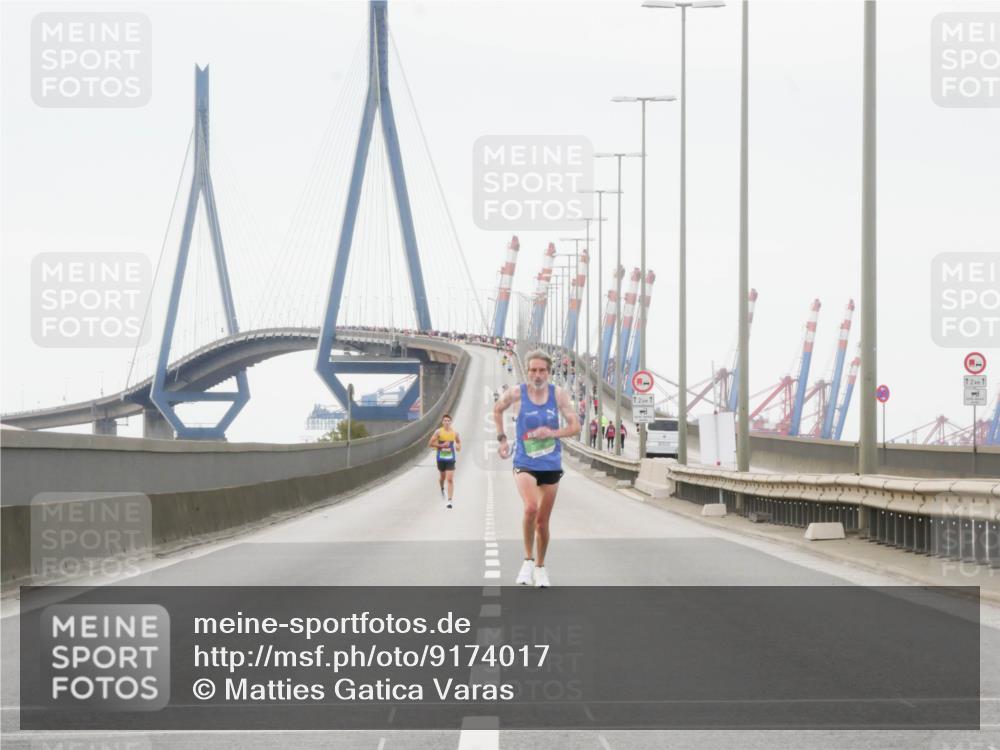03.10.2025 - Köhlbrandbrückenlauf Matties Gatica Varas http://msf.ph/oto/9174017 03.10.2025 15:35:59 Position 3  meine-sportfotos.de