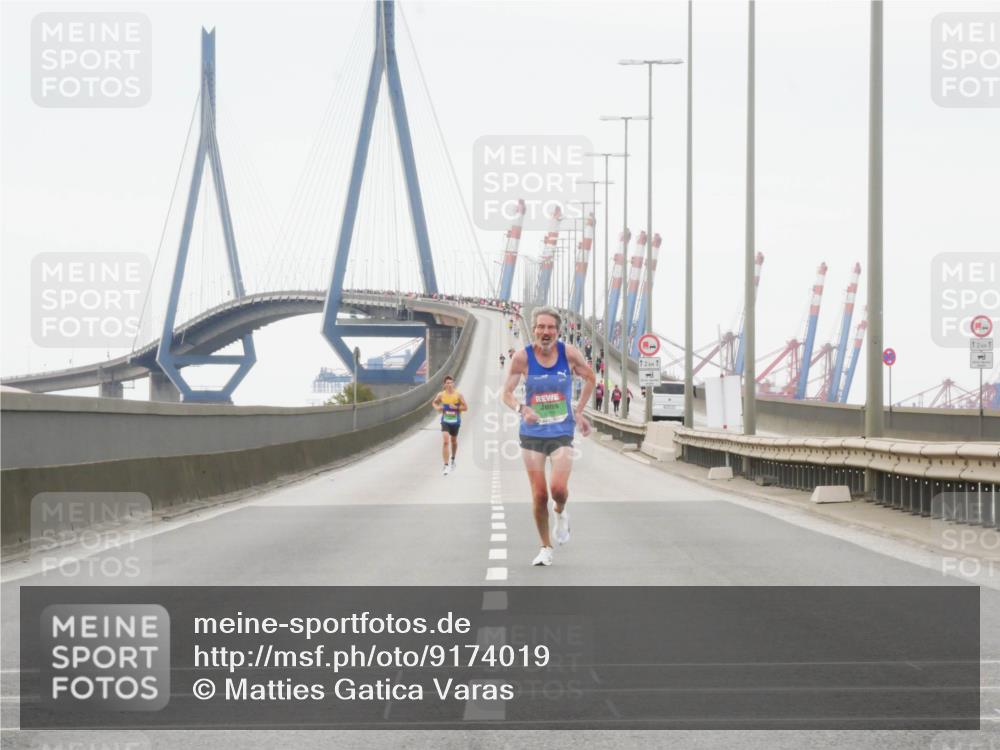 03.10.2025 - Köhlbrandbrückenlauf Matties Gatica Varas http://msf.ph/oto/9174019 03.10.2025 15:36:00 Position 3  meine-sportfotos.de