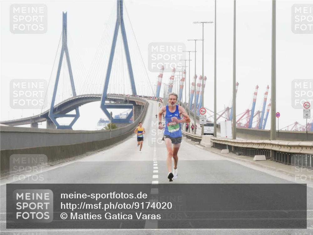 03.10.2025 - Köhlbrandbrückenlauf Matties Gatica Varas http://msf.ph/oto/9174020 03.10.2025 15:36:00 Position 3  meine-sportfotos.de