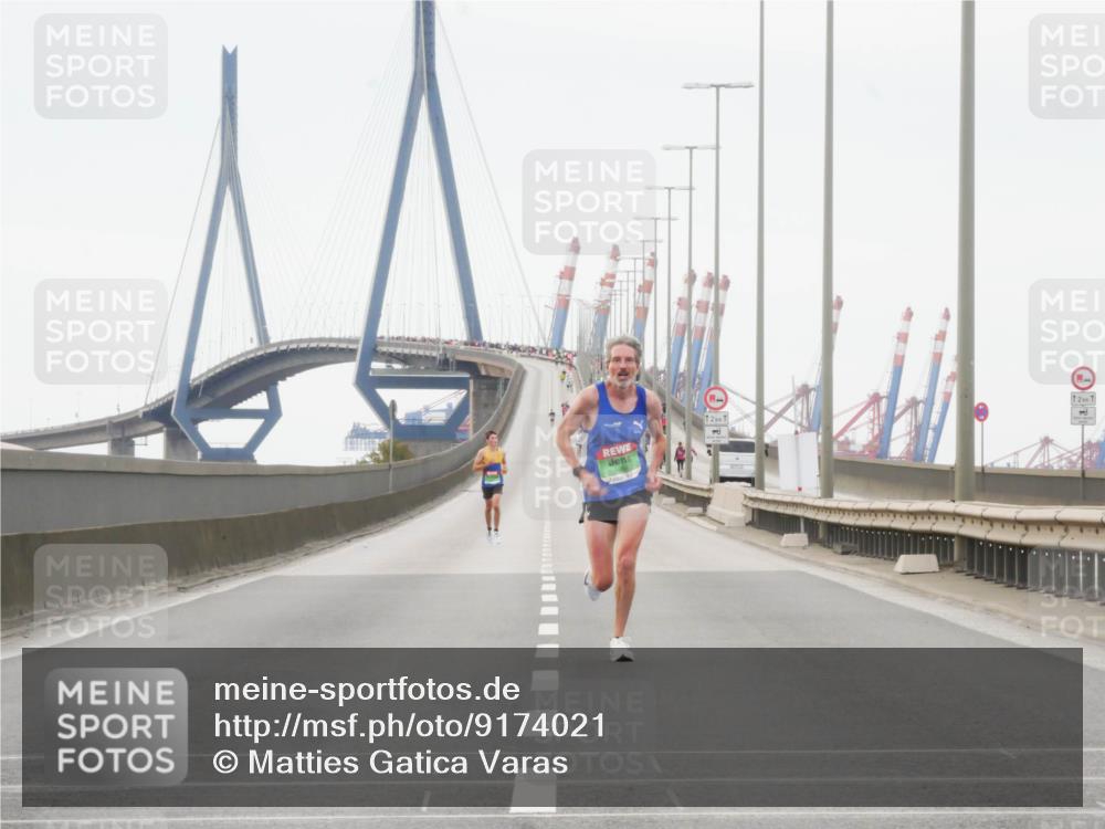 03.10.2025 - Köhlbrandbrückenlauf Matties Gatica Varas http://msf.ph/oto/9174021 03.10.2025 15:36:01 Position 3 12, 1, 12, 1 meine-sportfotos.de